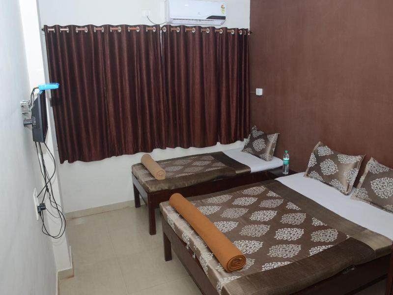 Nilraj Lodge Ratnagiri Ngoại thất bức ảnh