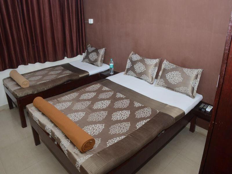 Nilraj Lodge Ratnagiri Ngoại thất bức ảnh
